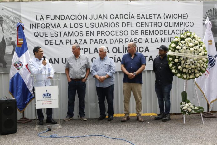 KELVIN-CRUZ-HOMENAJEA-A-WICHE-1024x683