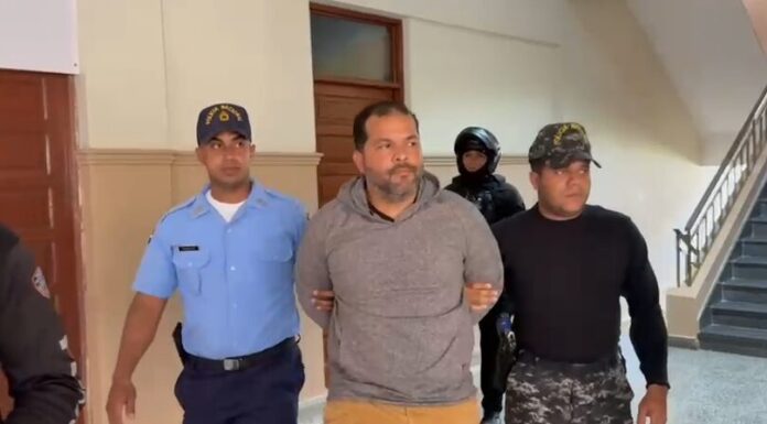 alguacil-vinculado-a-asesinato-frente-al-Palacio-de-Justicia-de-SFM